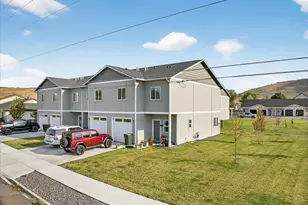 575 Baker St, Baker City, OR 97814 - Photo 3