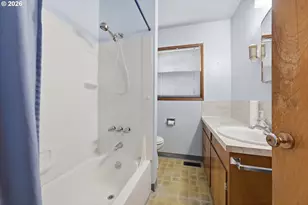 1772 SE 135th Ave, Portland, OR 97233 - Photo 15