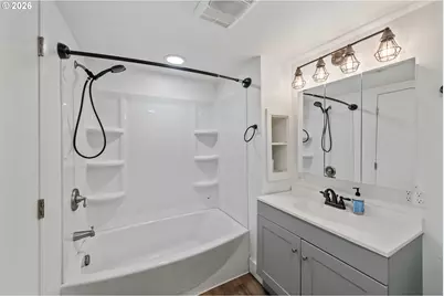 1326 Lakeshore Dr, Coos Bay, OR 97420 - Photo 27