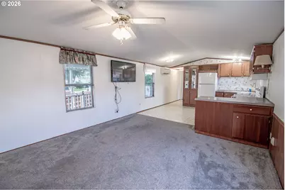 4750 Franklin Blvd #F1, Eugene, OR 97403 - Photo 3