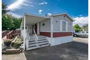 4750 Franklin Blvd, Eugene, OR 97403 - Photo 1