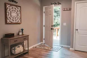 840 SE Mountain View Dr, Cascade Locks, OR 97014 - Photo 3