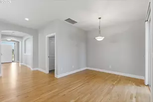 18318 SW Florendo Ln, Beaverton, OR 97007 - Photo 13