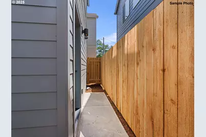 4360 NE Going St, Portland, OR 97218 - Photo 13