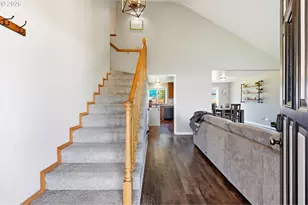 2016 SW Cerise Way, Troutdale, OR 97060 - Photo 17