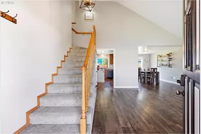 2016 SW Cerise Way, Troutdale, OR 97060 - Photo 17