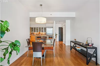 1260 NW Naito Pkwy #1003, Portland, OR 97209 - Photo 7