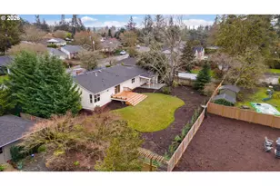 4275 SW Crestwood Dr, Portland, OR 97225 - Photo 37