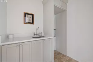 4275 SW Crestwood Dr, Portland, OR 97225 - Photo 11