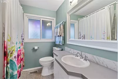 1920 NE 127th Ave, Portland, OR 97230 - Photo 25