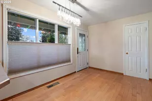 1920 NE 127th Ave, Portland, OR 97230 - Photo 11