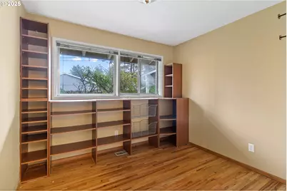 1920 NE 127th Ave, Portland, OR 97230 - Photo 23