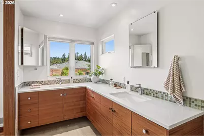 7955 SW 4th Ave, Portland, OR 97219 - Photo 25