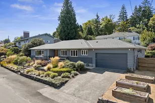7955 SW 4th Ave, Portland, OR 97219 - Photo 3