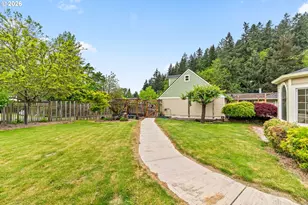 1755 E 43rd Ave, Eugene, OR 97405 - Photo 5