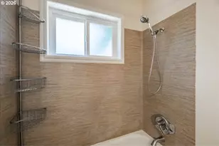 1012 S Water St, Silverton, OR 97381 - Photo 23