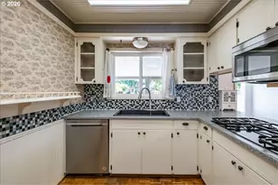 1012 S Water St, Silverton, OR 97381 - Photo 15