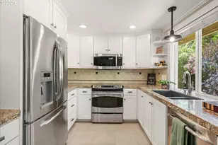 9520 NE 8th St, Vancouver, WA 98664 - Photo 11