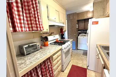 955 NE Mill St #A7, Waldport, OR 97394 - Photo 11