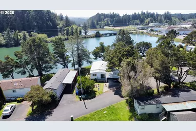 955 NE Mill St #A7, Waldport, OR 97394 - Photo 35