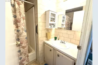 955 NE Mill St #A7, Waldport, OR 97394 - Photo 15