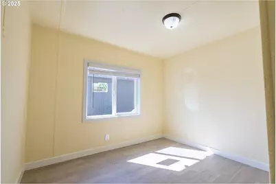 2031 NE Kennedy Cir #29, Keizer, OR 97303 - Photo 7