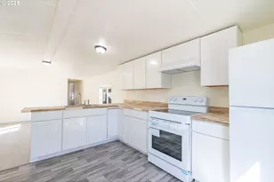 2031 NE Kennedy Circle, Keizer, OR 97303 - Photo 5