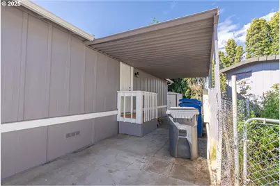 2031 NE Kennedy Cir #29, Keizer, OR 97303 - Photo 15