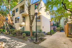 1535 SW Clay St, Portland, OR 97201 - Photo 1