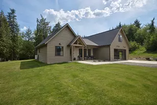 312 Little Valley Ln, Castle Rock, WA 98611 - Photo 3