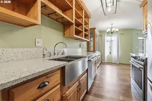 5585 E Evergreen Blvd, Vancouver, WA 98661 - Photo 9