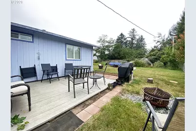713 Pioneer Rd, Brookings, OR 97415 - Photo 15