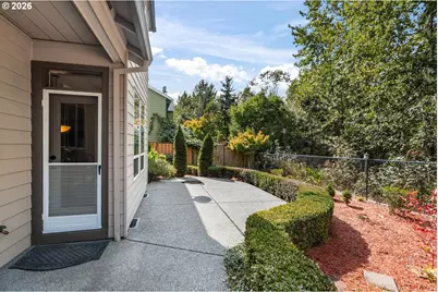 581 NW Cambray Pl, Beaverton, OR 97006 - Photo 43