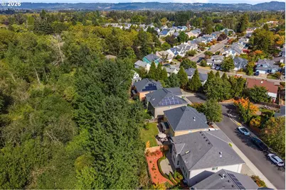 581 NW Cambray Pl, Beaverton, OR 97006 - Photo 5