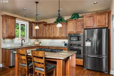 581 NW Cambray Pl, Beaverton, OR 97006 - Photo 15