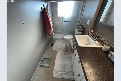 1753 Jansen Way, Woodburn, OR 97071 - Photo 9