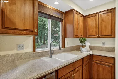 12715 NE 7th Pl, Vancouver, WA 98684 - Photo 17