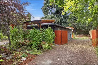 21637 SE Ash St, Gresham, OR 97030 - Photo 17