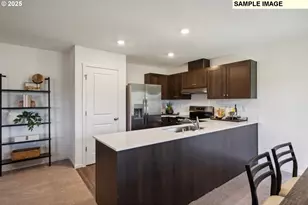 5711 Bainbridge Rd, Eugene, OR 97402 - Photo 7