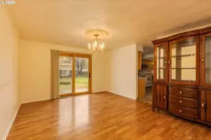 1117 SE 135th Ave, Portland, OR 97233 - Photo 7