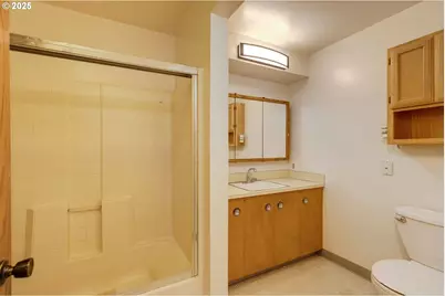 1117 SE 135th Ave, Portland, OR 97233 - Photo 11