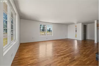 1290 Riggs Hill Rd, Sweet Home, OR 97386 - Photo 11