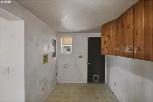 1290 Riggs Hill Rd, Sweet Home, OR 97386 - Photo 19