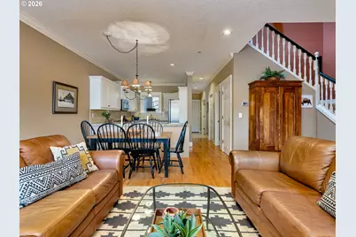 210 NE 5th St, Gresham, OR 97030 - Photo 11