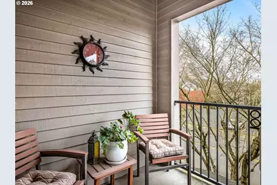 210 NE 5th St, Gresham, OR 97030 - Photo 23