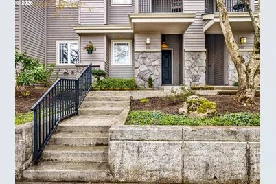 210 NE 5th St, Gresham, OR 97030 - Photo 3