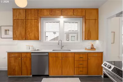 4203 NE 32nd Pl, Portland, OR 97211 - Photo 13