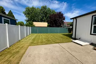20983 Brentwood Ct, Donald, OR 97020 - Photo 17