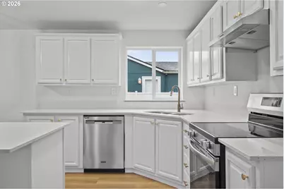 20983 Brentwood Ct, Donald, OR 97020 - Photo 9