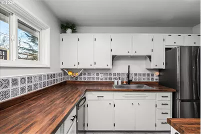 1343 Piedmont St, Springfield, OR 97477 - Photo 33